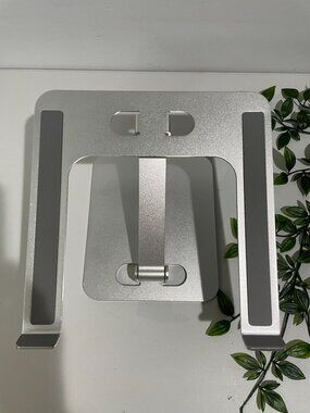 Adjustable Aluminum Laptop Stand For Desk Ergonomic Design Non-Slip Pads Foldabl